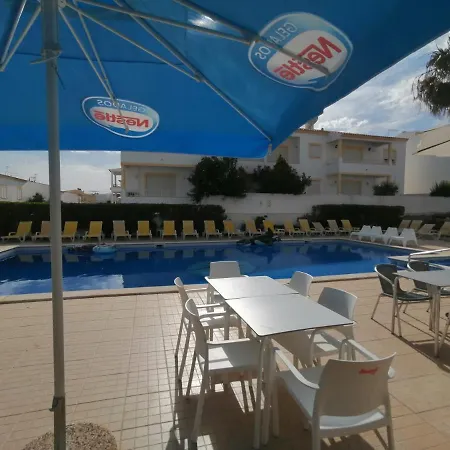 Nice Rose Flat Near Sao Rafael Beach شقة البوفيرا