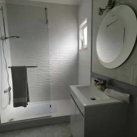 Nice Rose Flat Near Sao Rafael Beach شقة البوفيرا
